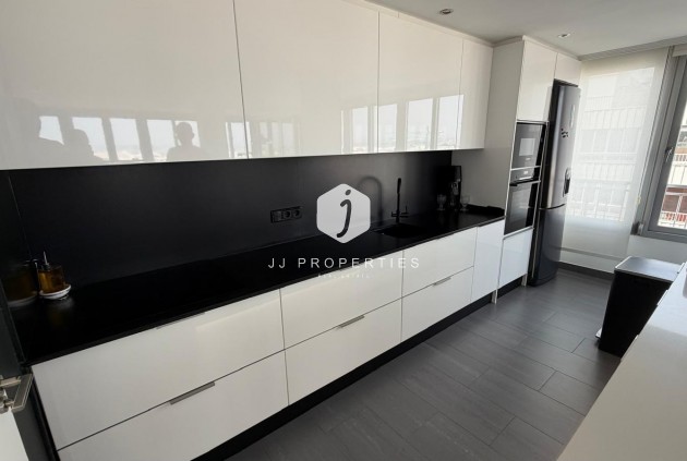Tweedehands - Appartement / flat -
Torrevieja - Acequion