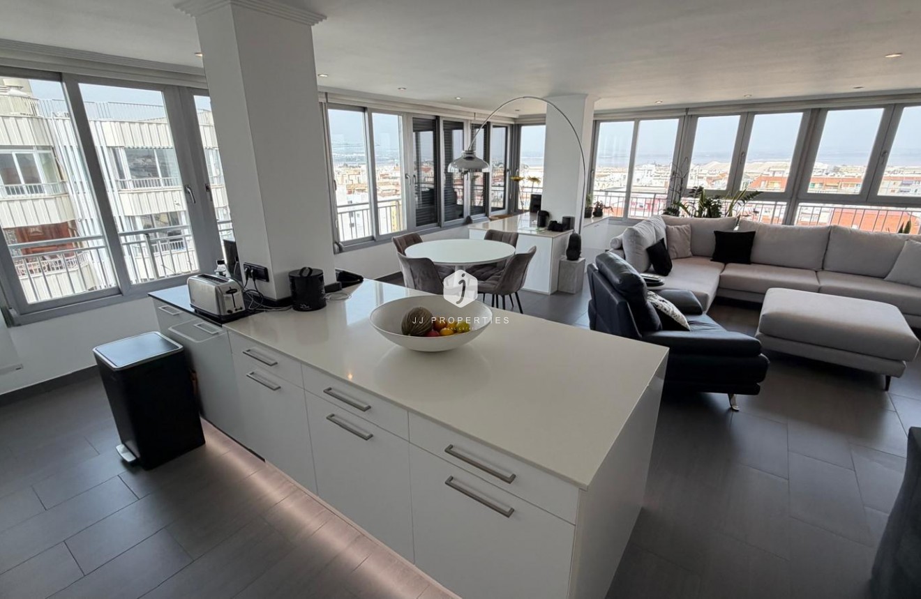 Aus zweiter Hand - Wohnung -
Torrevieja - Acequion