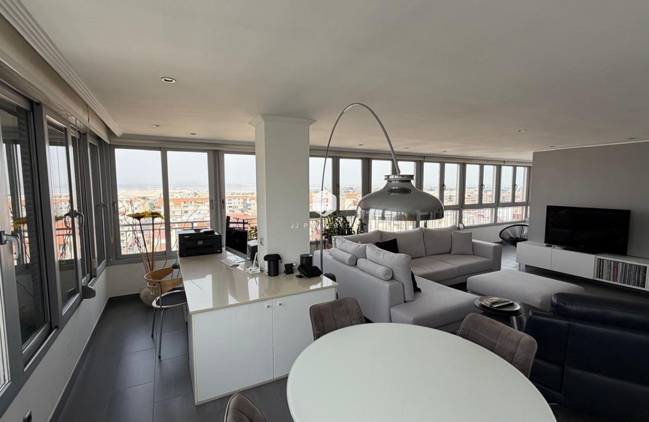 Aus zweiter Hand - Wohnung -
Torrevieja - Acequion