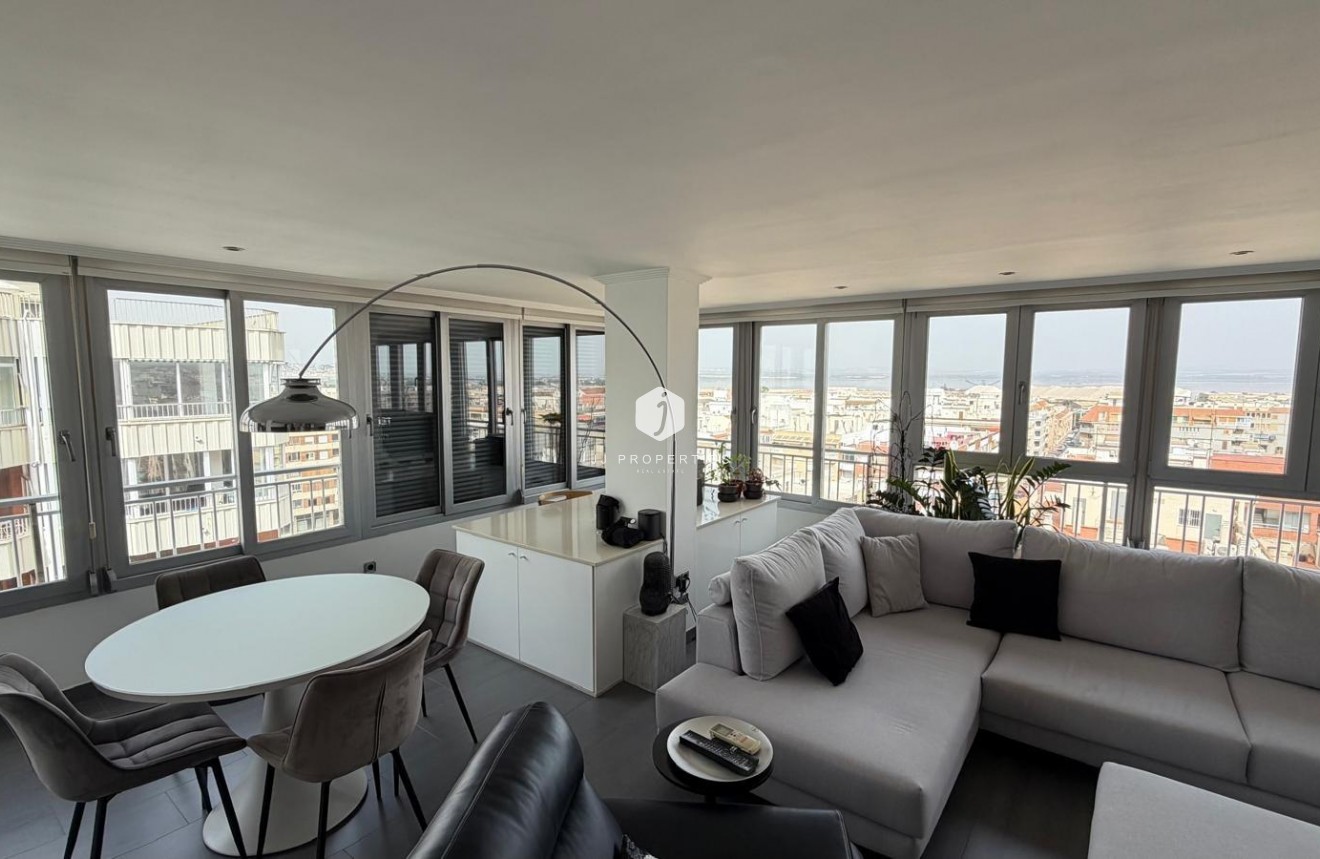 Aus zweiter Hand - Wohnung -
Torrevieja - Acequion