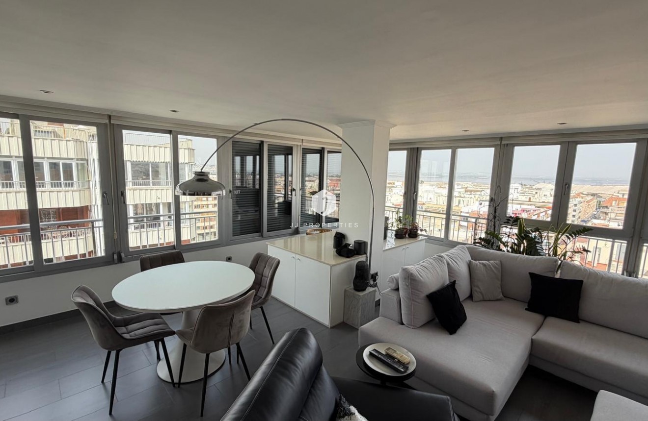 Aus zweiter Hand - Wohnung -
Torrevieja - Acequion
