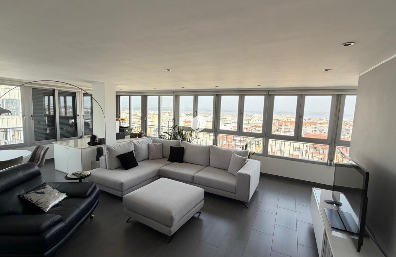 Aus zweiter Hand - Wohnung -
Torrevieja - Acequion