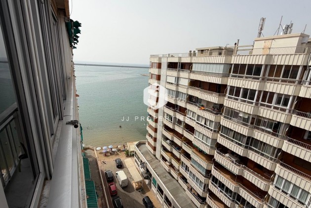 Tweedehands - Appartement / flat -
Torrevieja - Acequion