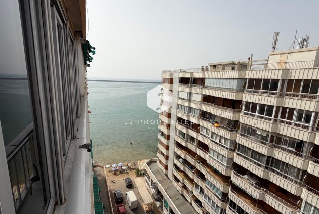 Tweedehands - Appartement / flat -
Torrevieja - Acequion