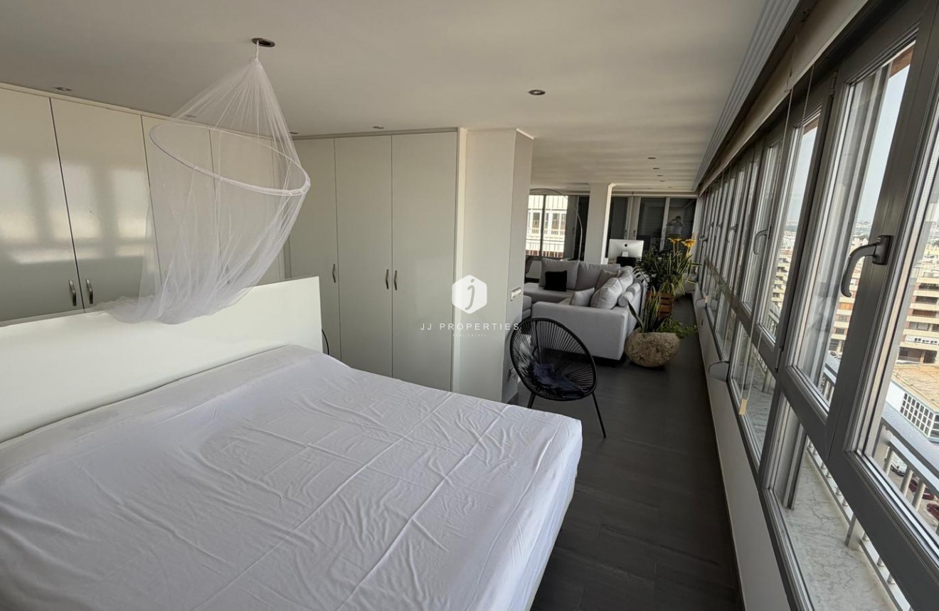 Aus zweiter Hand - Wohnung -
Torrevieja - Acequion