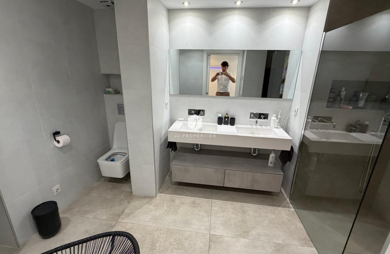 Aus zweiter Hand - Wohnung -
Torrevieja - Acequion