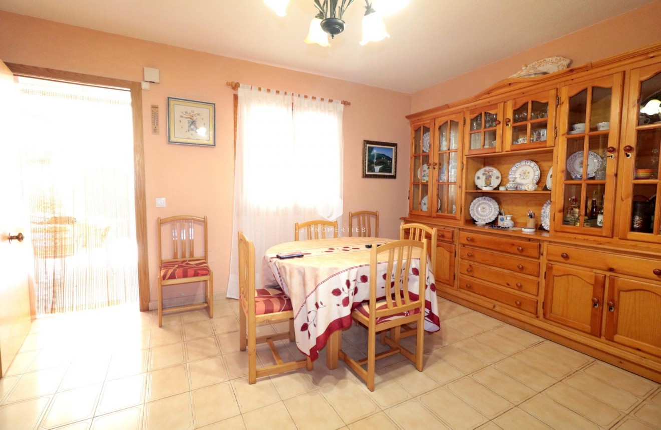 Tweedehands - Chalet -
Torrevieja - Playa de los Naufragos