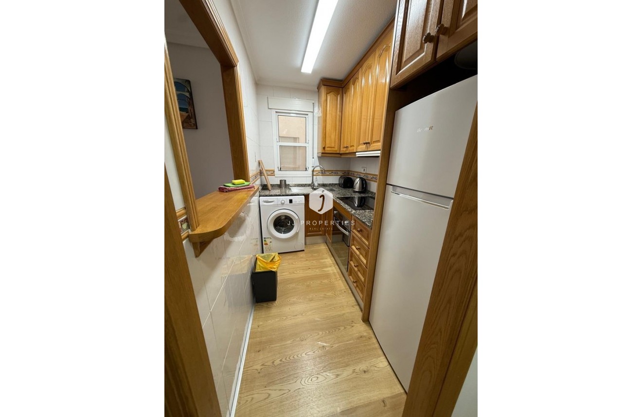 D'occasion - Appartement -
Torrevieja - Costa Blanca