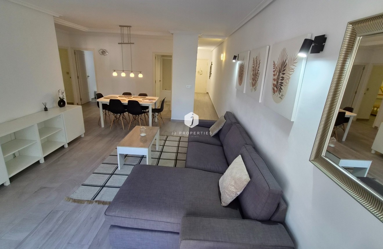 D'occasion - Appartement -
Torrevieja - Costa Blanca