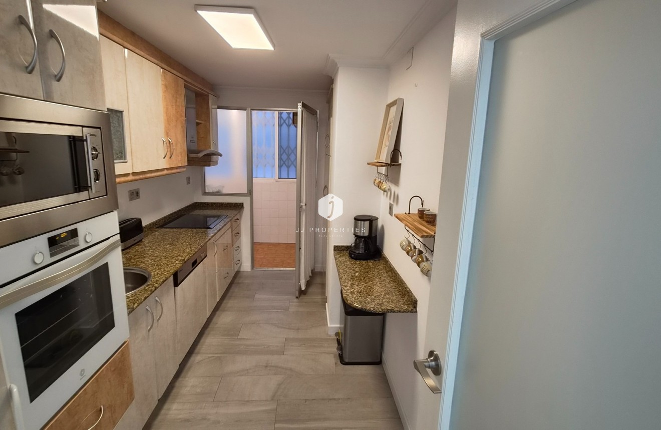 D'occasion - Appartement -
Torrevieja - Costa Blanca
