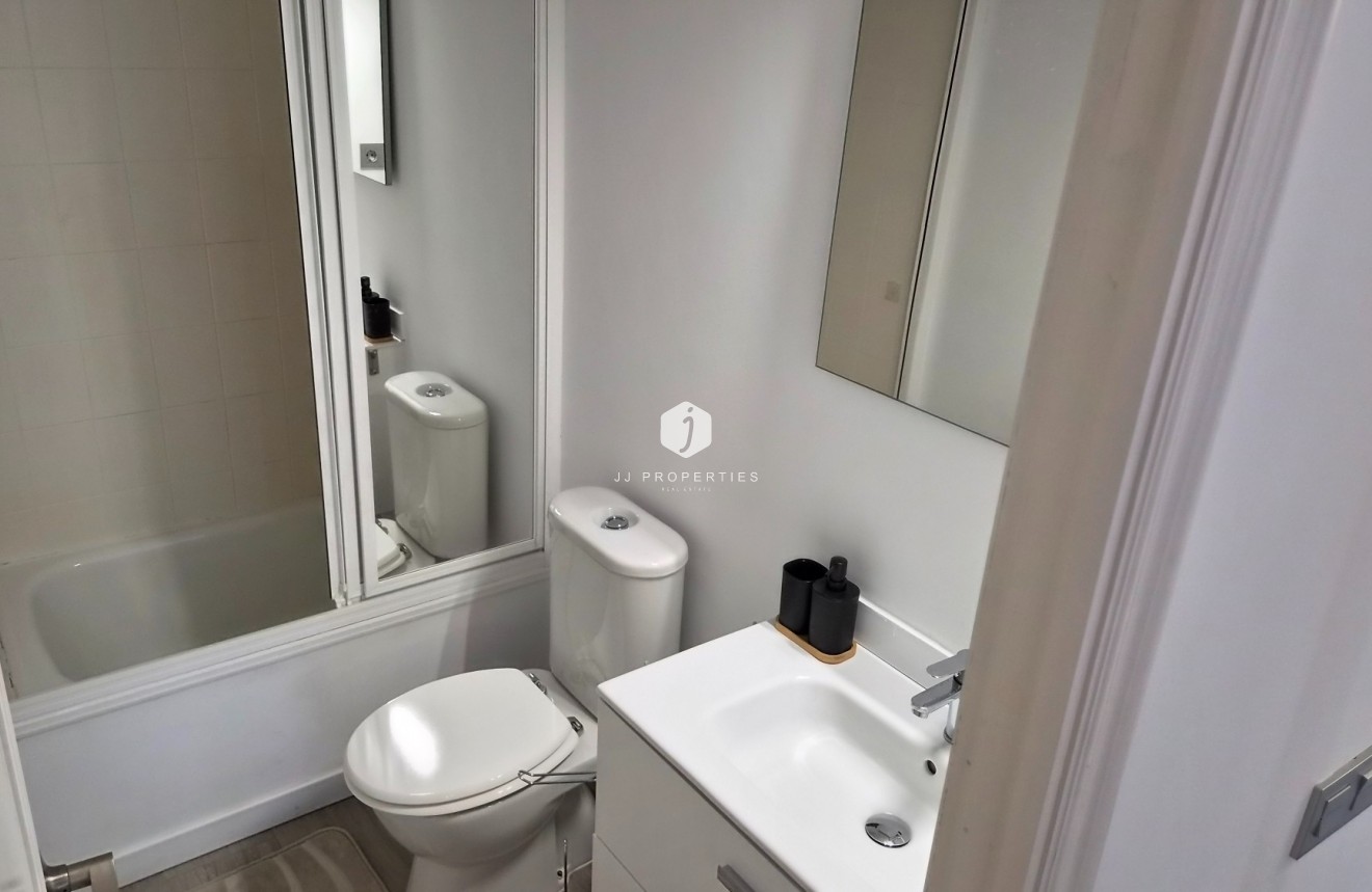 D'occasion - Appartement -
Torrevieja - Costa Blanca