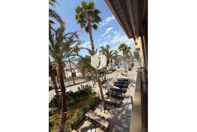 Tweedehands - Appartement / flat -
Torrevieja - Costa Blanca