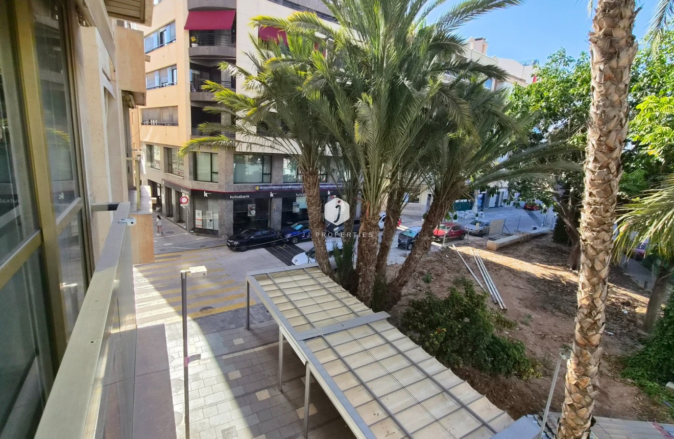 D'occasion - Appartement -
Torrevieja - Costa Blanca