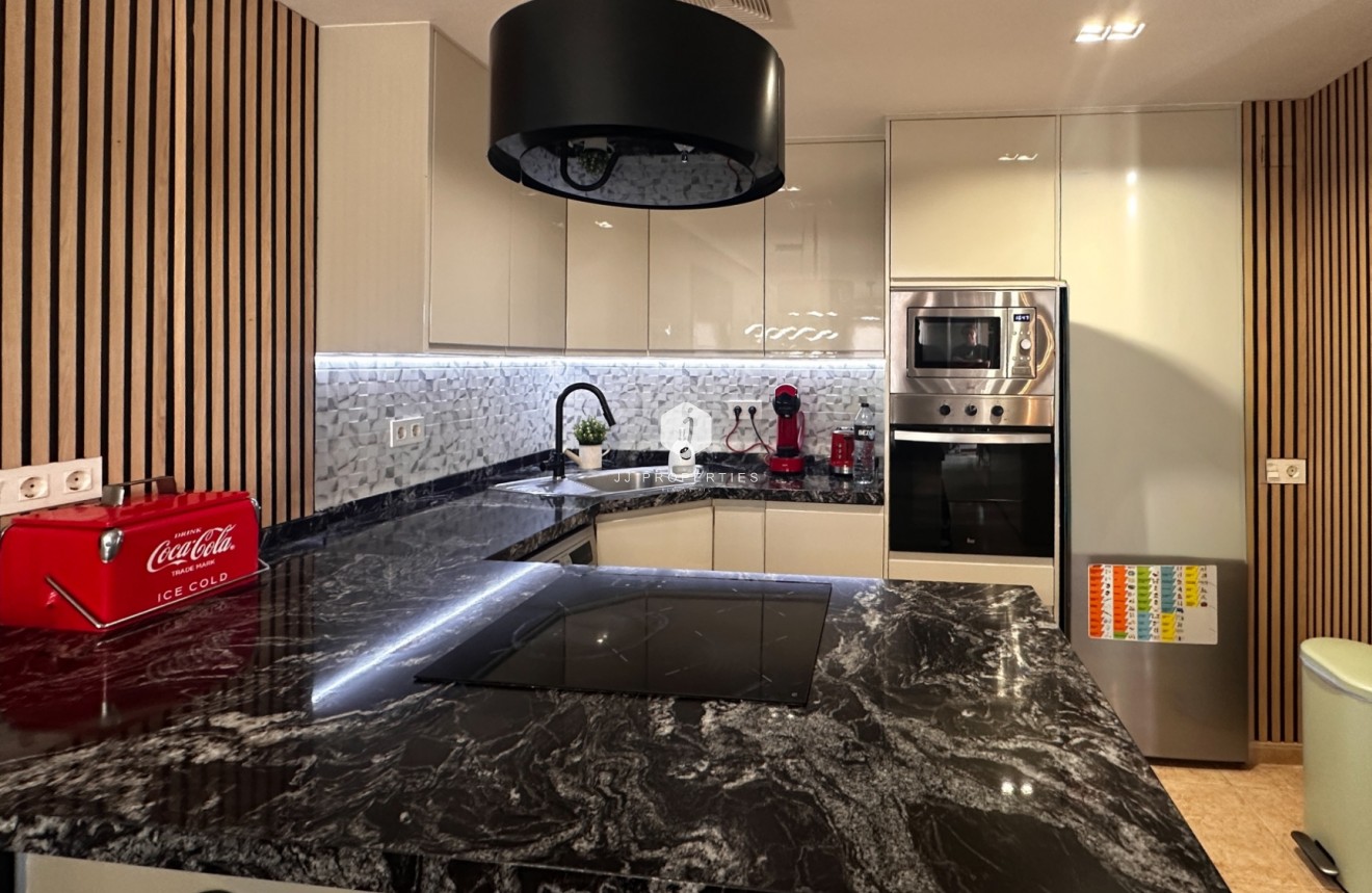 Tweedehands - Appartement / flat -
Torrevieja - Costa Blanca