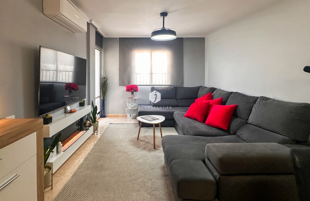 Resale - Apartment / flat -
Torrevieja - Costa Blanca