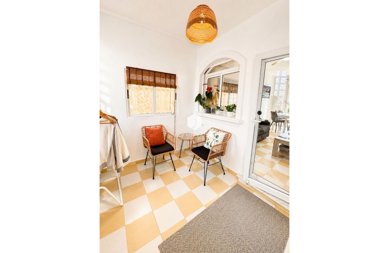 Aus zweiter Hand - Villa -
Torrevieja - Costa Blanca