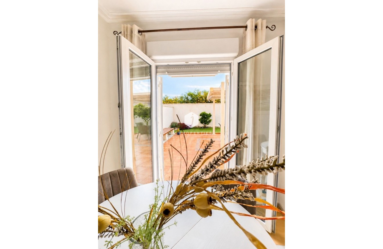 Aus zweiter Hand - Villa -
Torrevieja - Costa Blanca