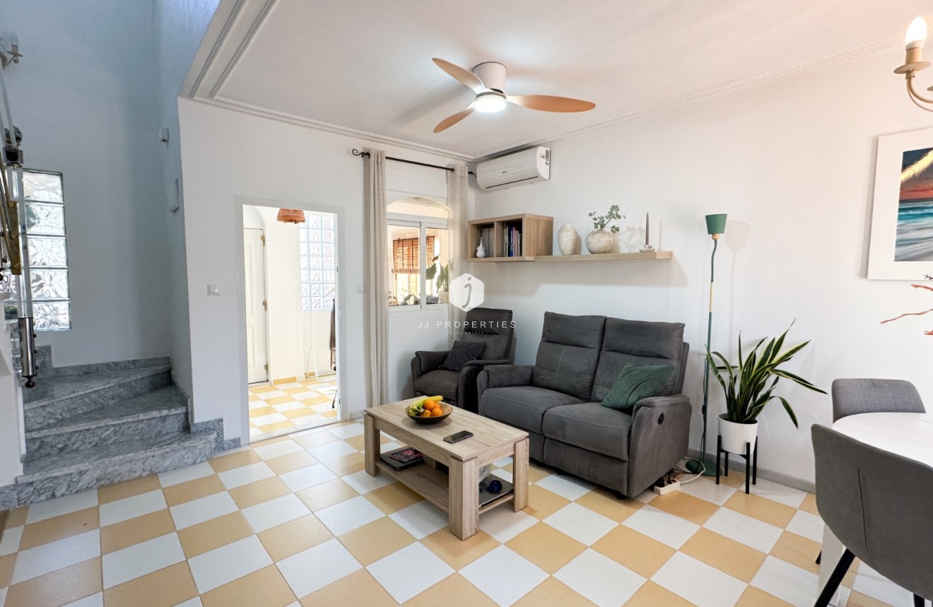 Aus zweiter Hand - Villa -
Torrevieja - Costa Blanca