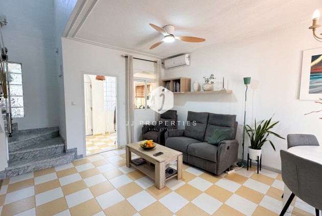 Aus zweiter Hand - Villa -
Torrevieja - Costa Blanca
