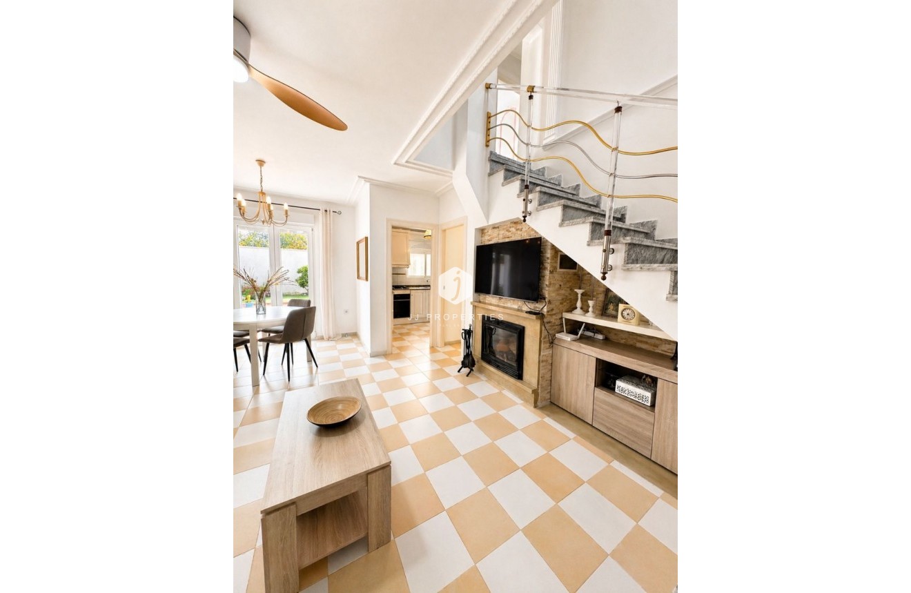 Aus zweiter Hand - Villa -
Torrevieja - Costa Blanca