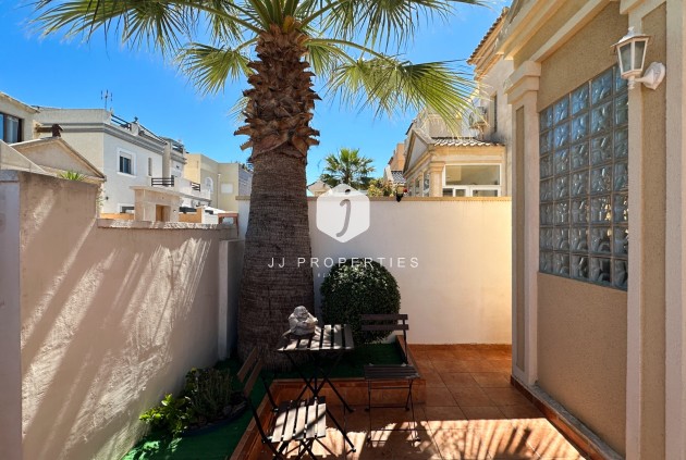 Aus zweiter Hand - Villa -
Torrevieja - Costa Blanca