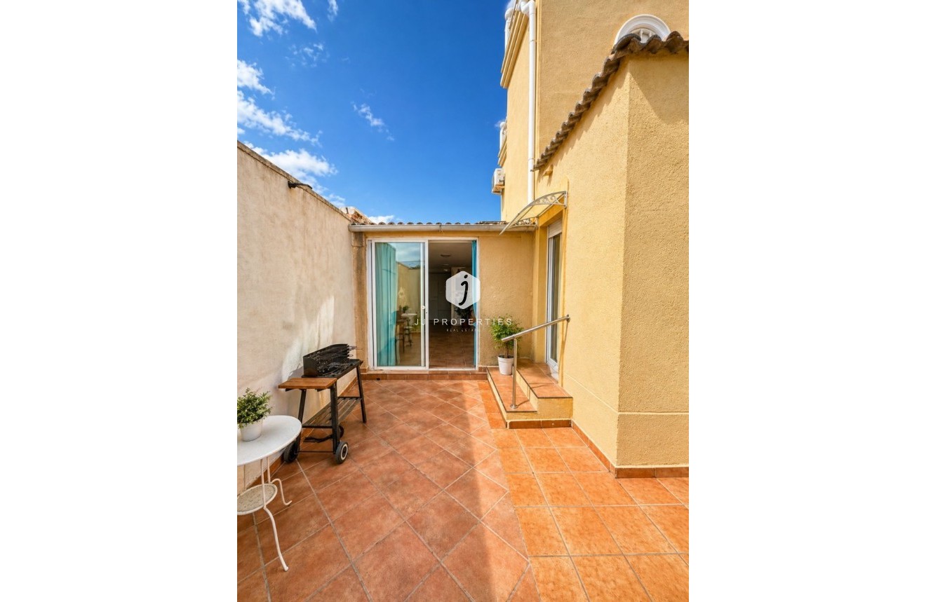 Aus zweiter Hand - Villa -
Torrevieja - Costa Blanca