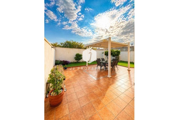 Aus zweiter Hand - Villa -
Torrevieja - Costa Blanca