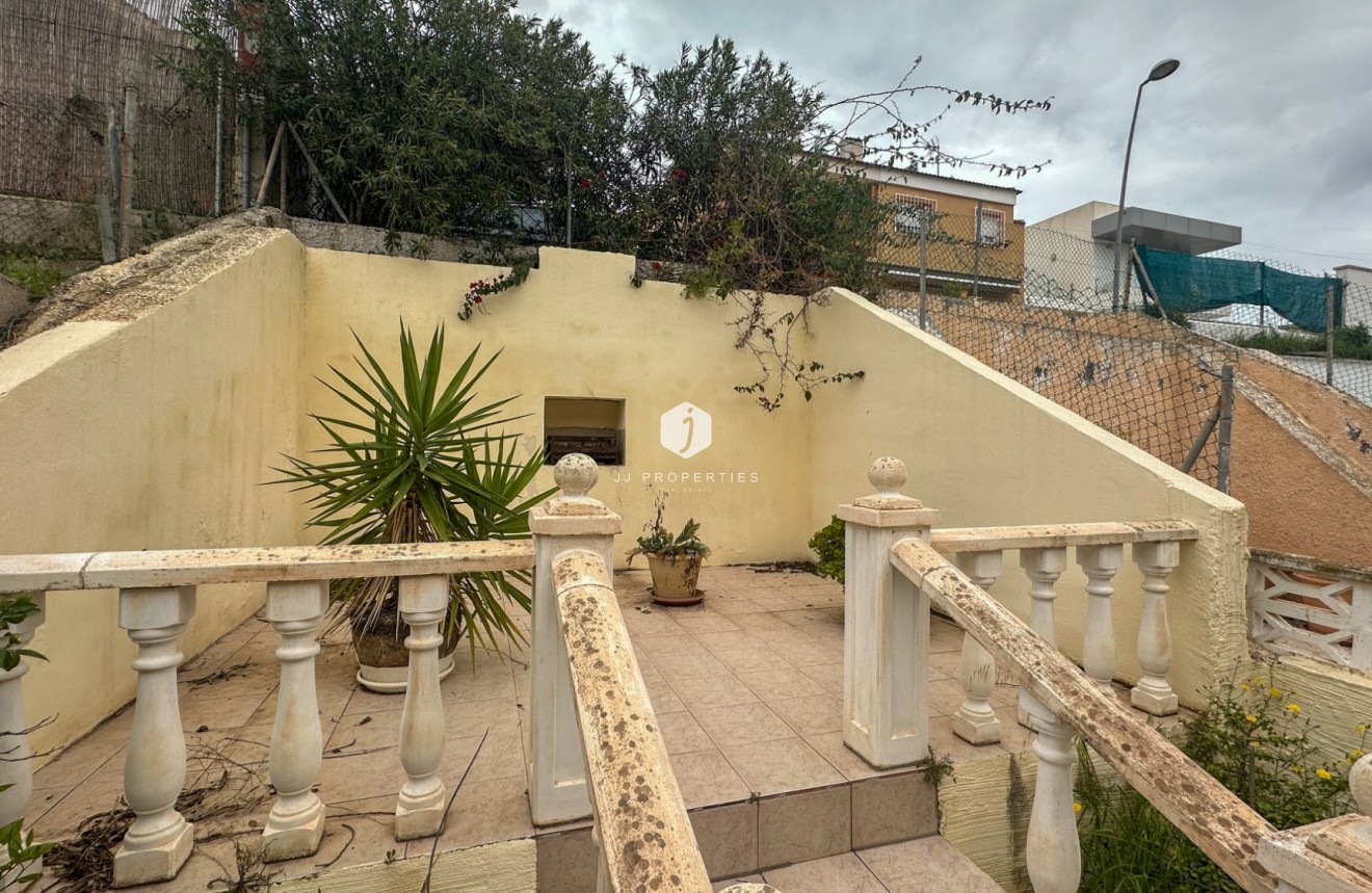 D'occasion - Chalet -
Torrevieja - Costa Blanca