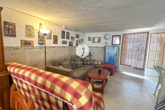 D'occasion - Chalet -
Torrevieja - Costa Blanca