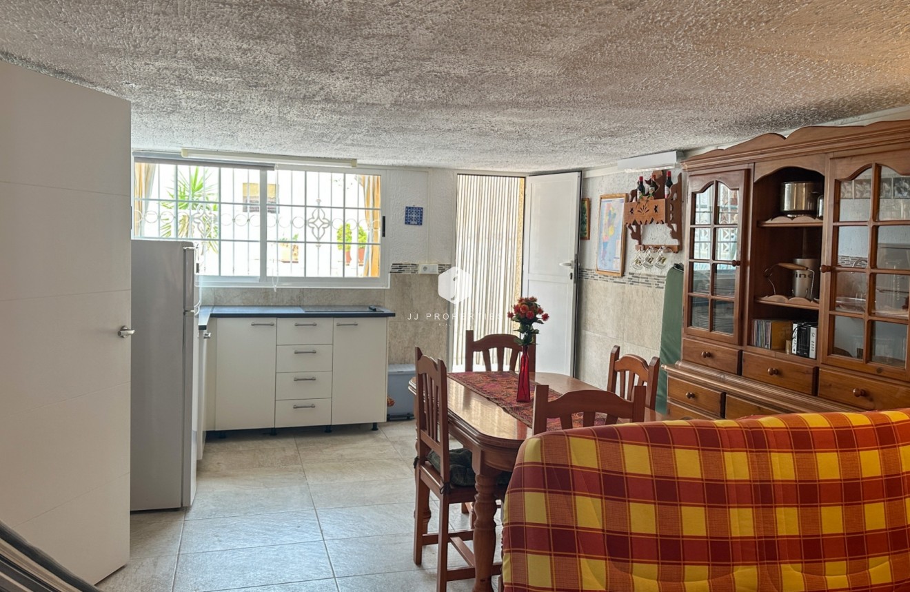 D'occasion - Chalet -
Torrevieja - Costa Blanca