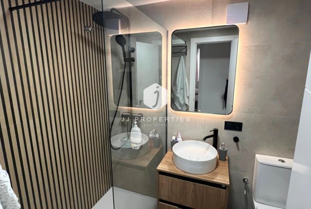 Resale - Apartment / flat -
Torrevieja - Curva Del Palangre