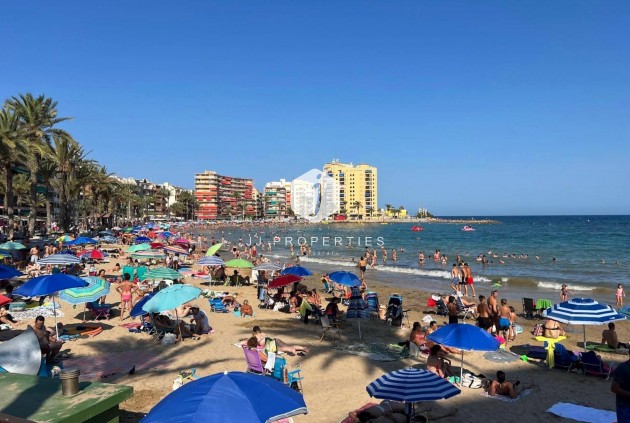 Resale - Apartment / flat -
Torrevieja - Curva Del Palangre