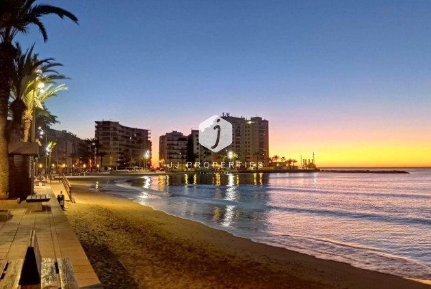 Resale - Apartment / flat -
Torrevieja - Curva Del Palangre