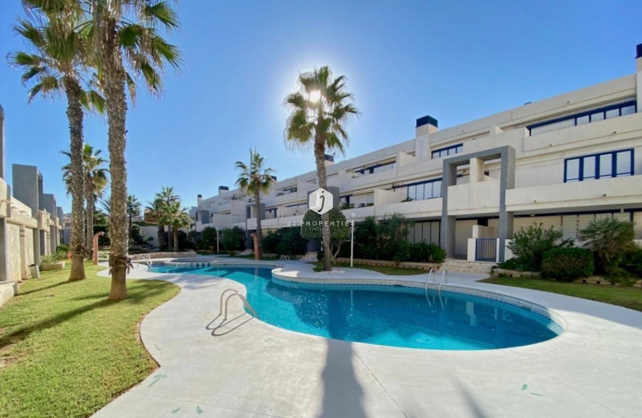 Segunda mano - Apartamento / piso -
Torrevieja - Torre la mata