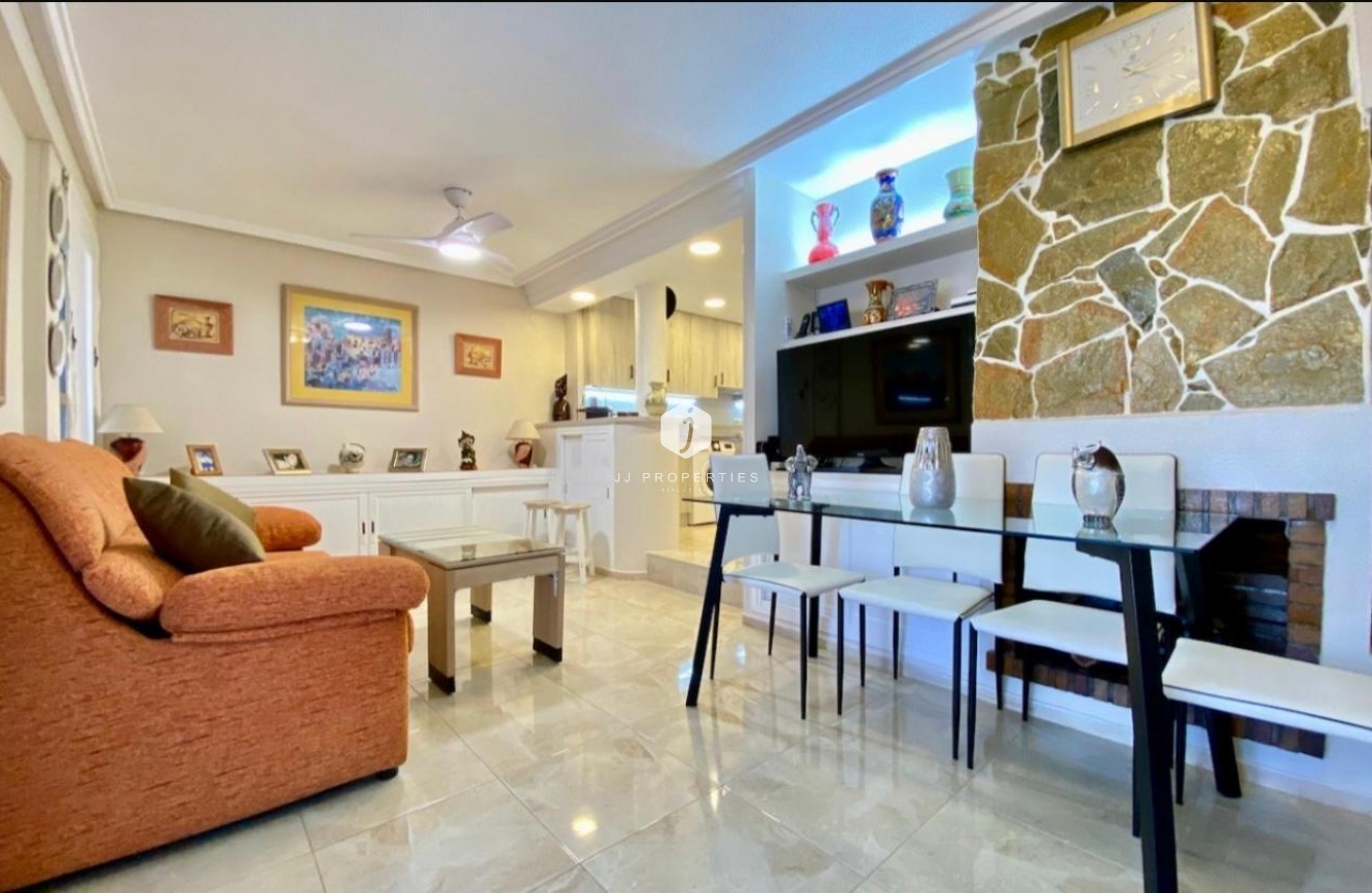 Segunda mano - Apartamento / piso -
Torrevieja - Torre la mata