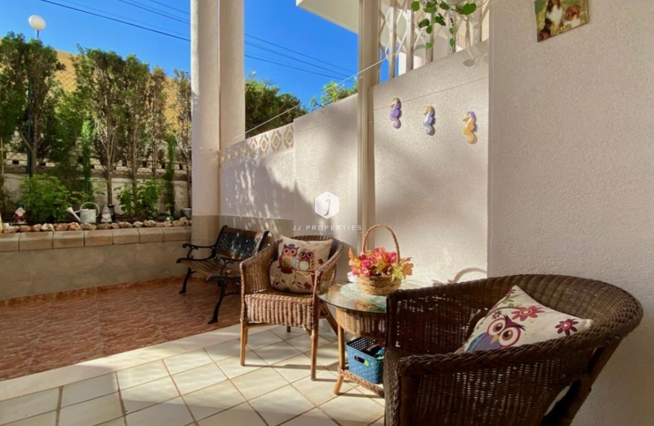 Z drugiej ręki - Mieszkanie w bloku -
Torrevieja - Torre la mata