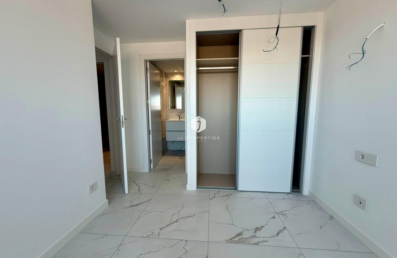 Aus zweiter Hand - Wohnung -
Torrevieja - Punta prima