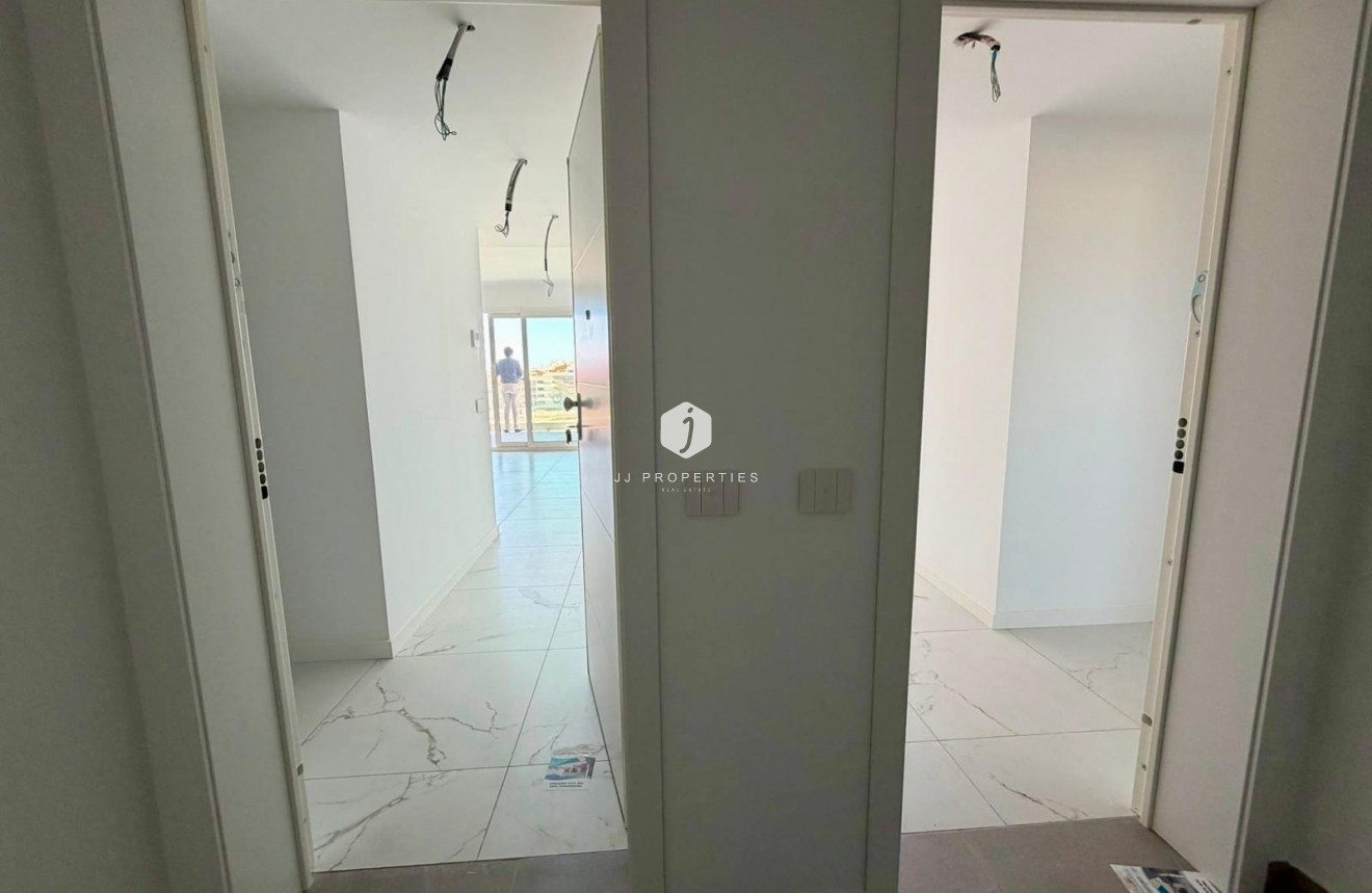 Aus zweiter Hand - Wohnung -
Torrevieja - Punta prima