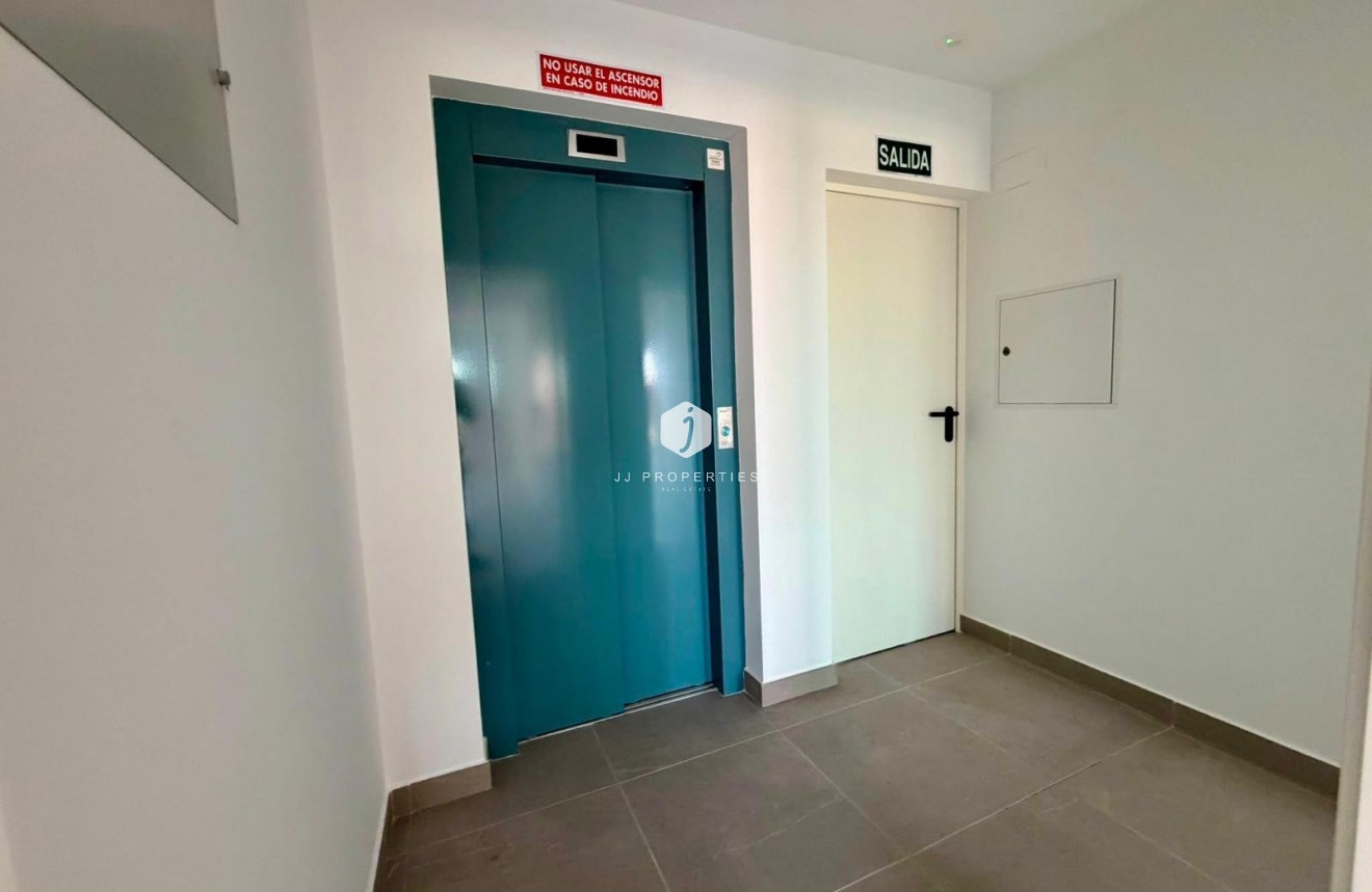 Aus zweiter Hand - Wohnung -
Torrevieja - Punta prima