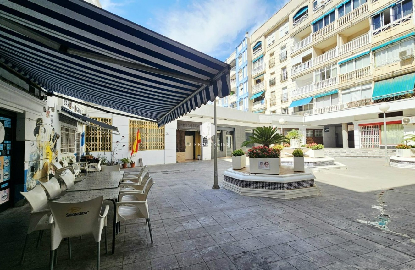 D'occasion - Appartement -
Torrevieja - Playa de los Locos
