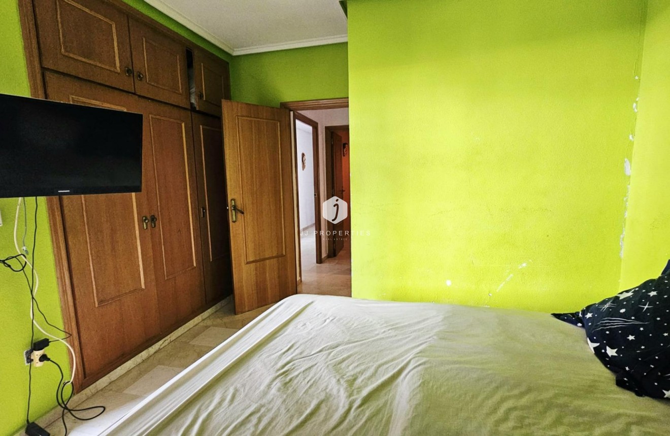 D'occasion - Appartement -
Torrevieja - Playa de los Locos