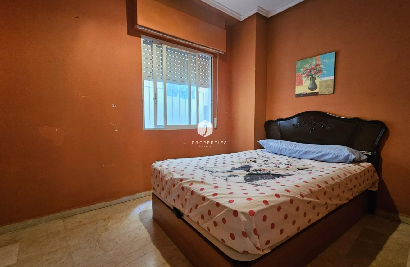 D'occasion - Appartement -
Torrevieja - Playa de los Locos