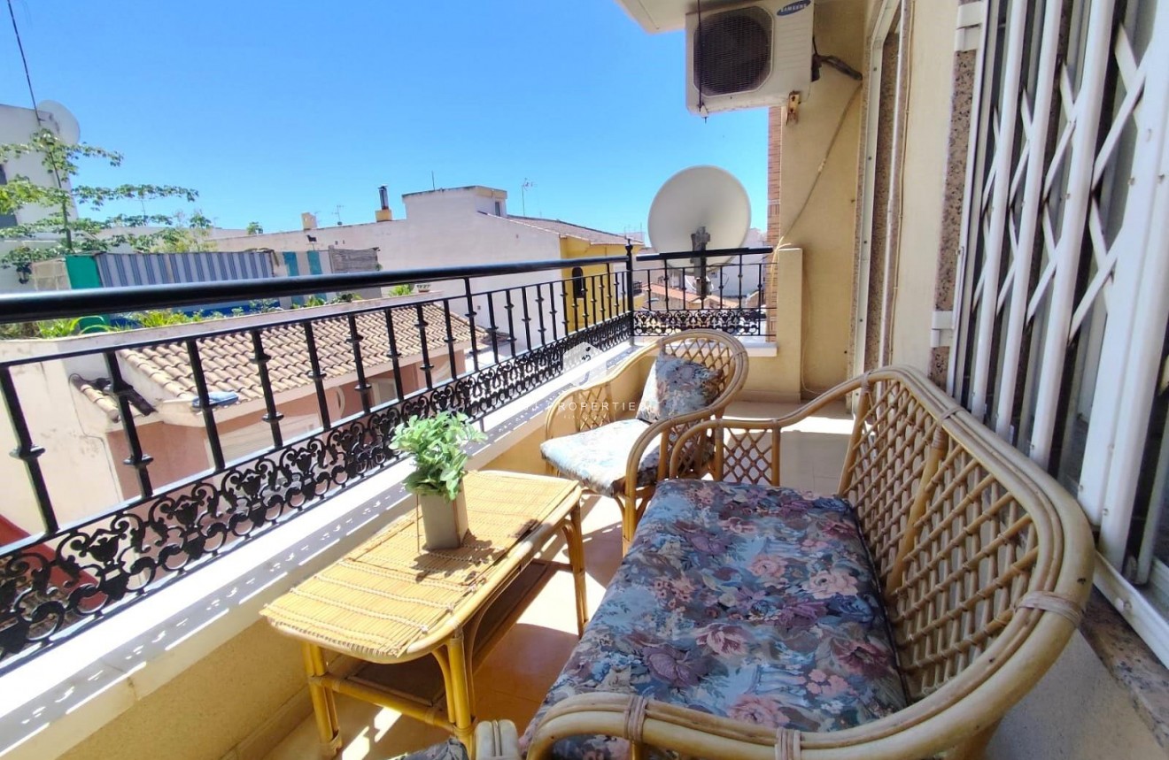 Segunda mano - Apartamento / piso -
Torrevieja - Centro