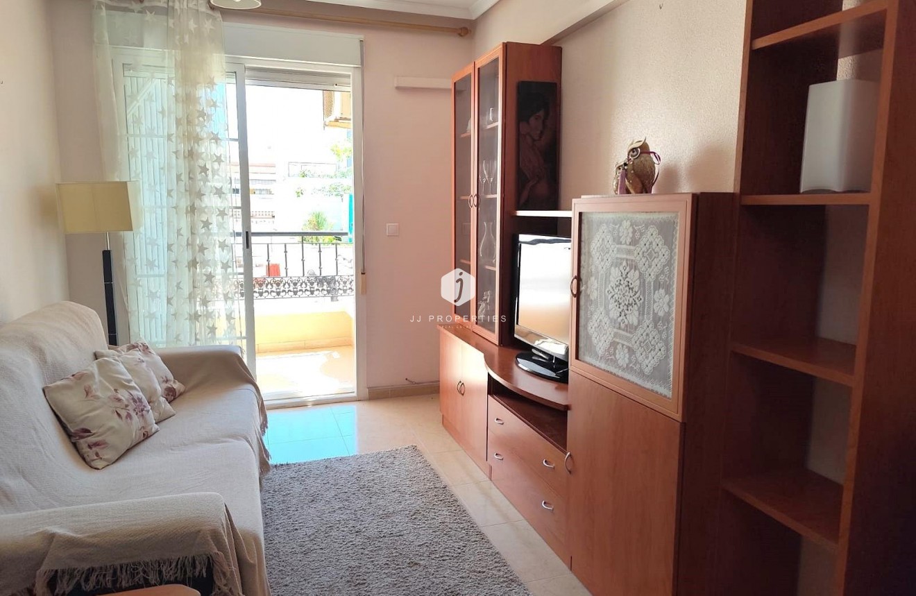 Segunda mano - Apartamento / piso -
Torrevieja - Centro