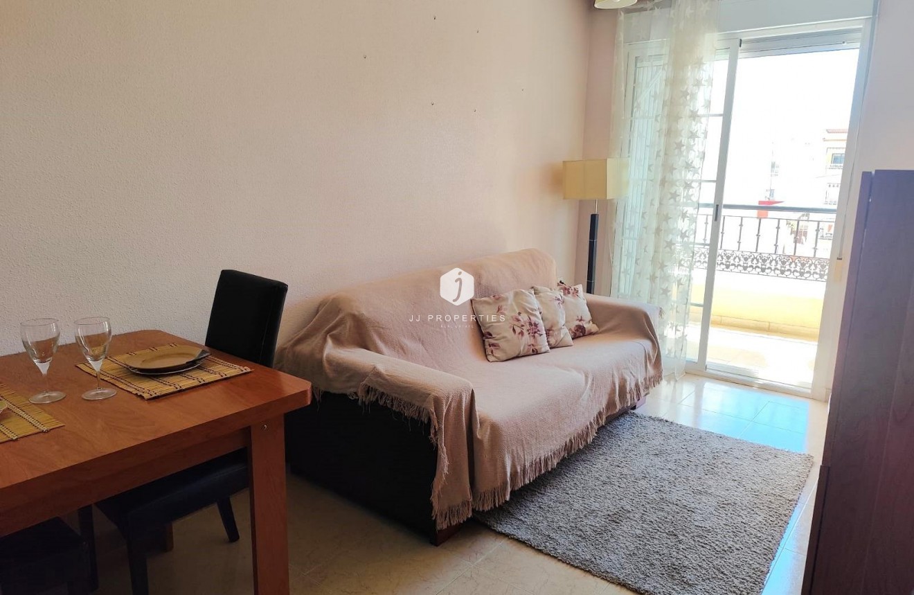 Segunda mano - Apartamento / piso -
Torrevieja - Centro