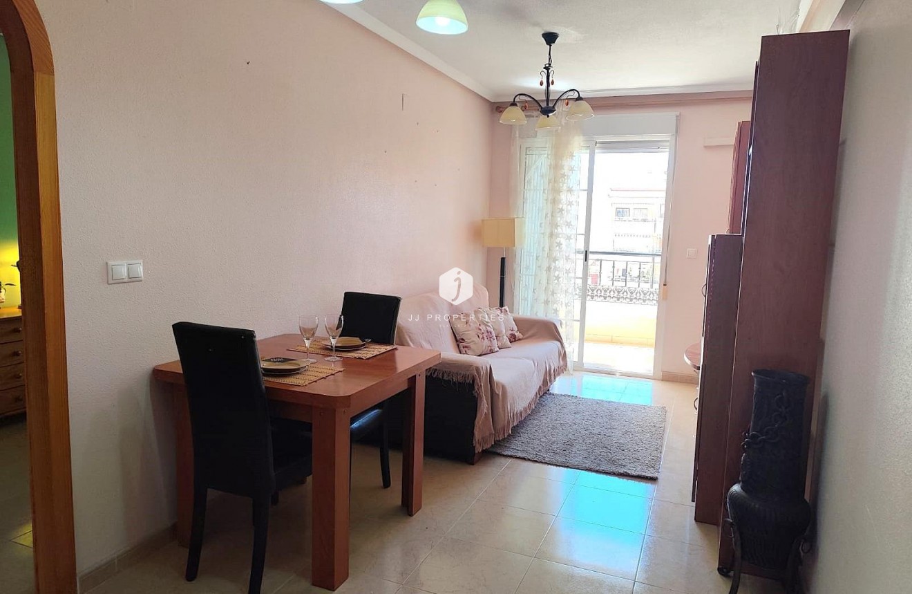 Segunda mano - Apartamento / piso -
Torrevieja - Centro