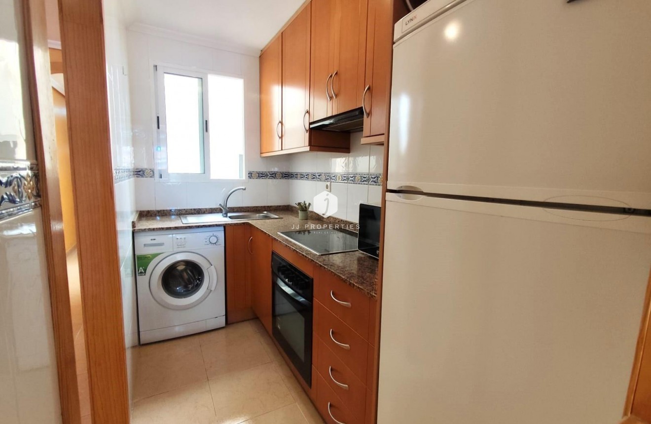 Segunda mano - Apartamento / piso -
Torrevieja - Centro