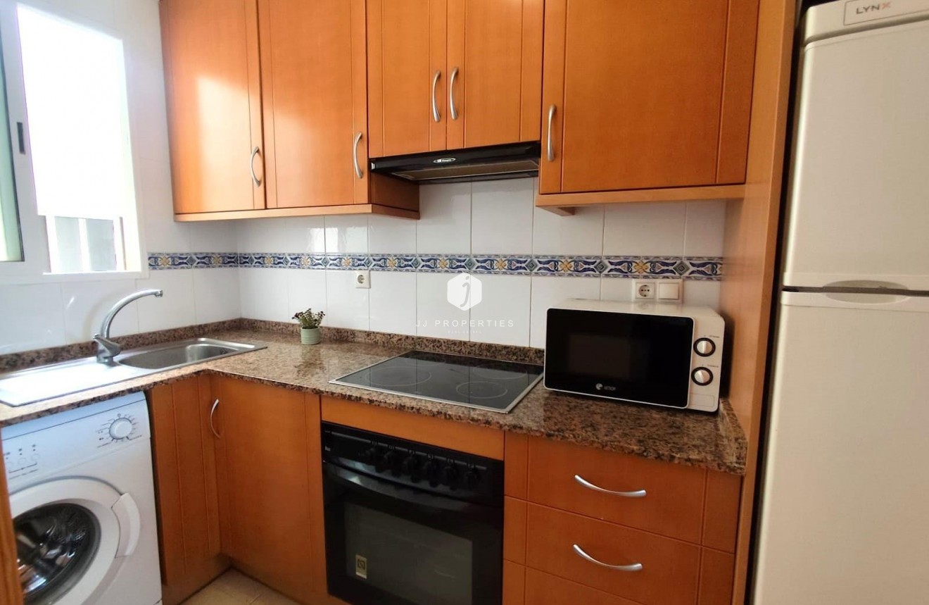 Segunda mano - Apartamento / piso -
Torrevieja - Centro