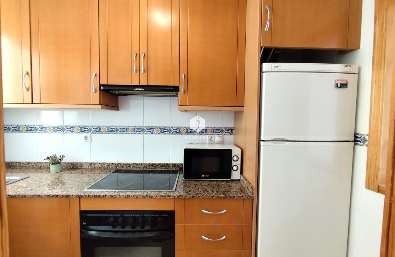 Segunda mano - Apartamento / piso -
Torrevieja - Centro