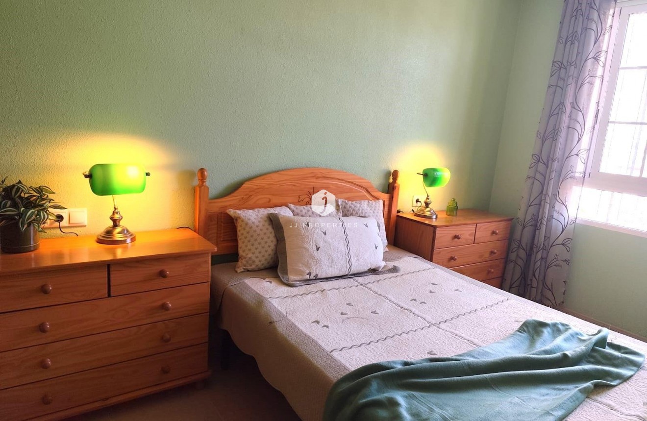 Segunda mano - Apartamento / piso -
Torrevieja - Centro